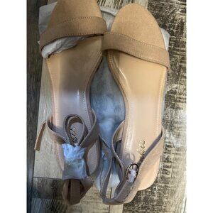 Ankis Womens Beige Suede Sandals Size 8.5M Open Toe & Ankle Strap